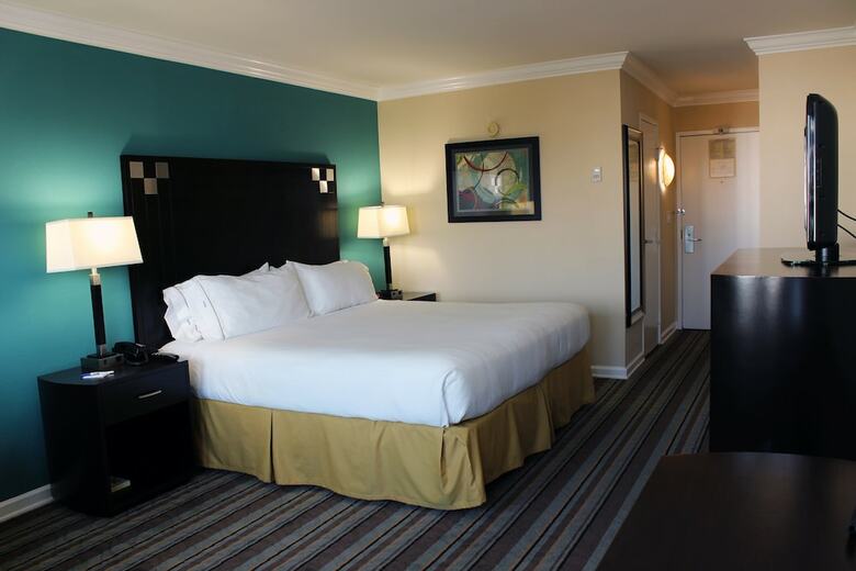 Hotel Holiday Inn Express Van Nuys