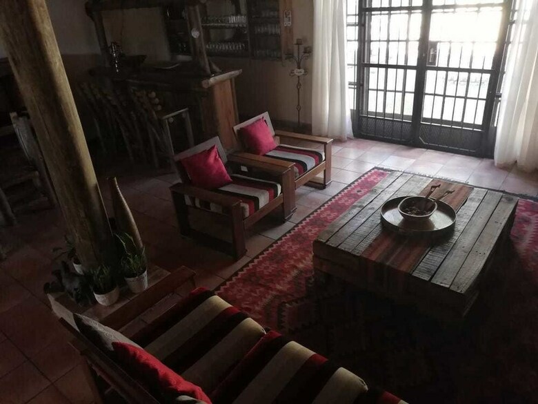 Posada Ama-zing African Safaris Lodge