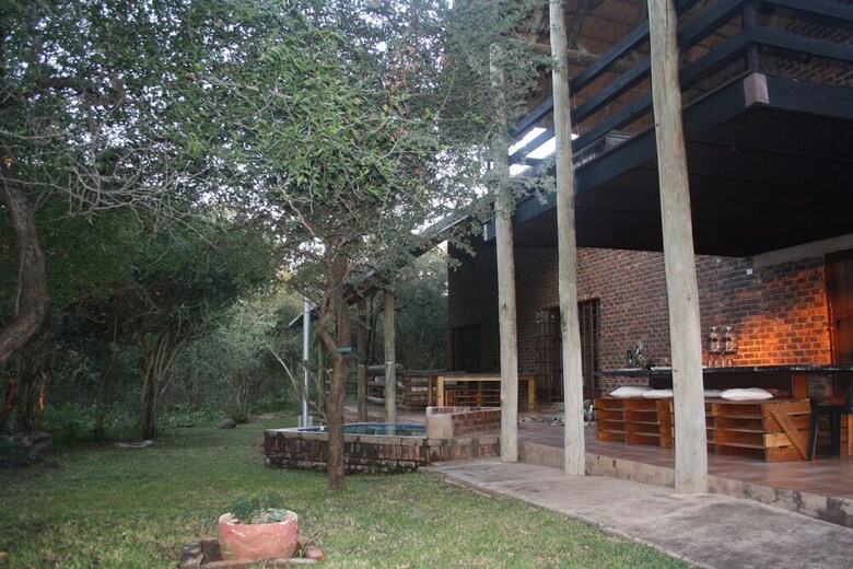 Posada Ama-zing African Safaris Lodge