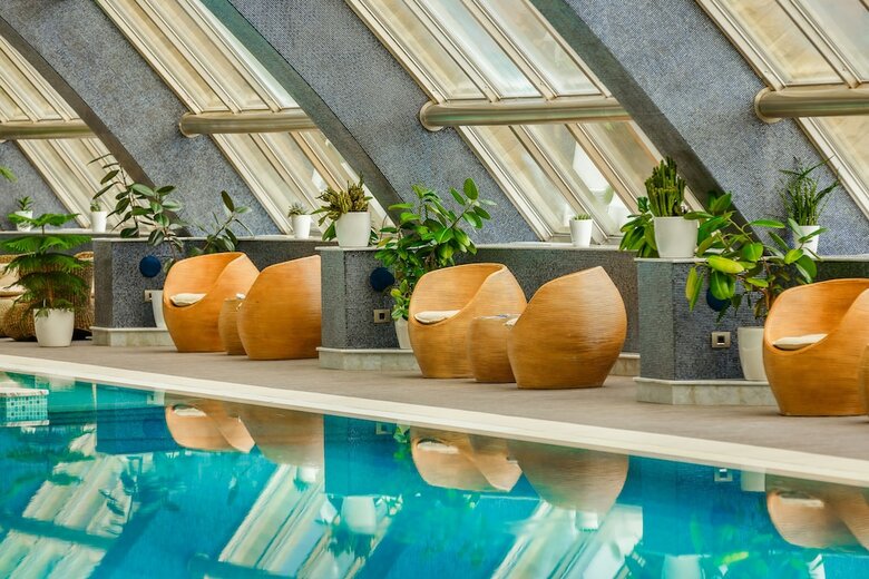 Green City Hotel