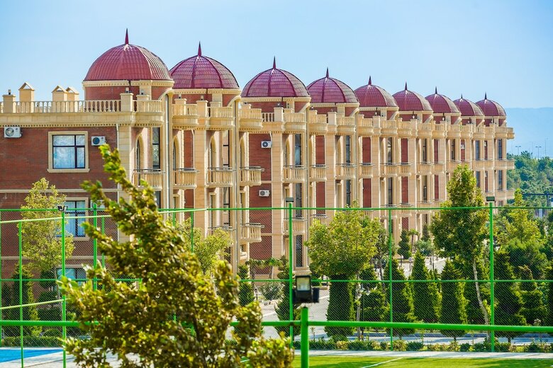 Green City Hotel