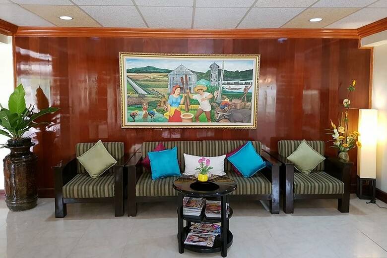 Hotel Zen Rooms Vest Grand Suites Bohol