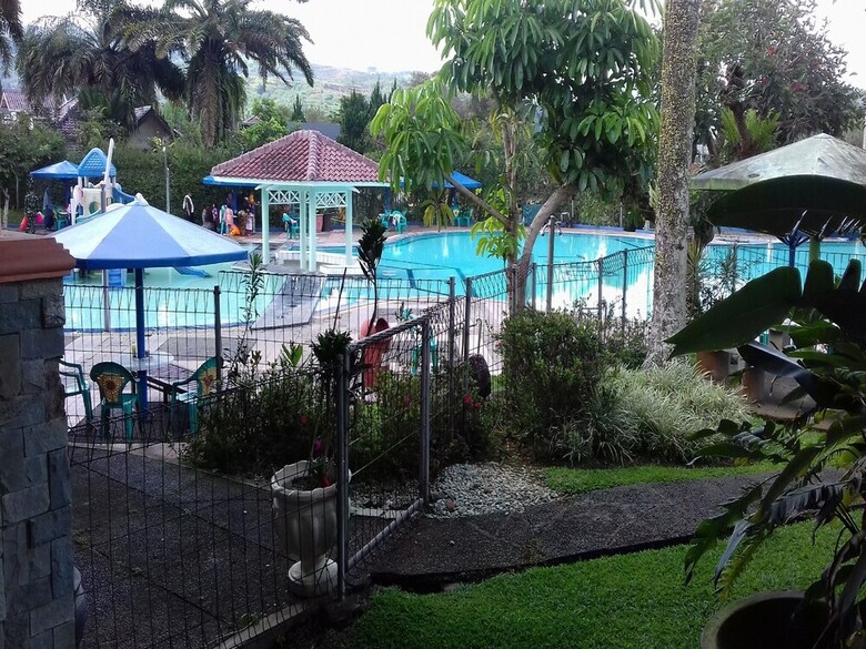 Villa Kota Bunga Anggrek