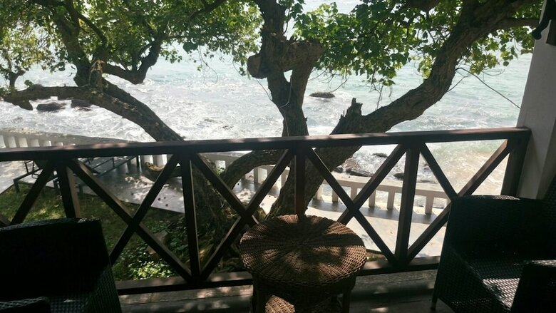 Sun N Sea Hotel