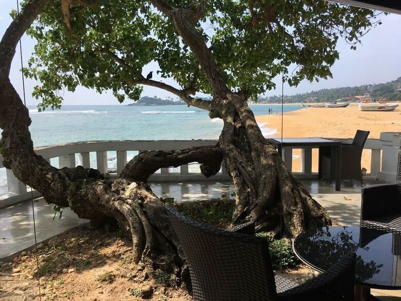 Sun N Sea Hotel