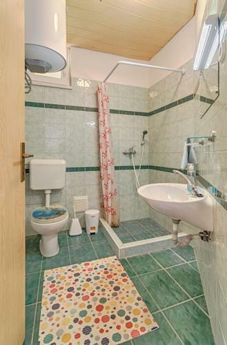 Comfort Pool Apartments