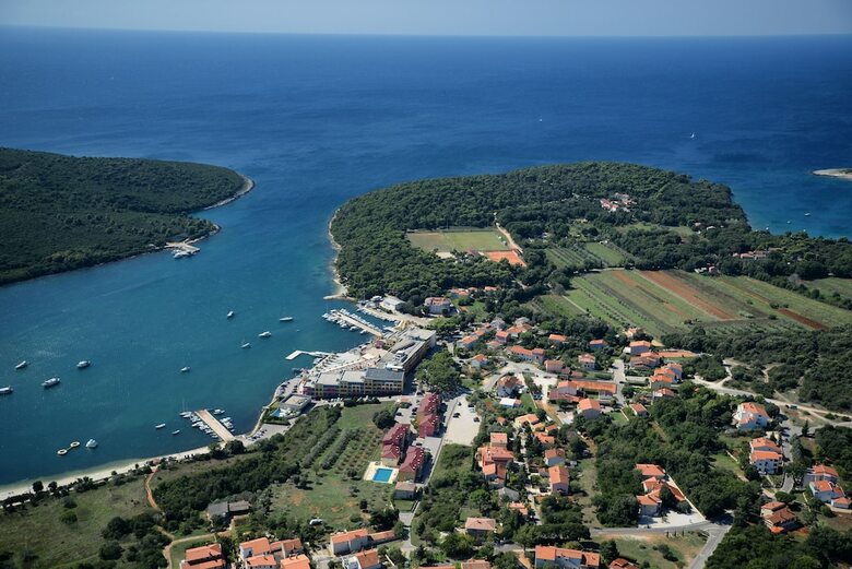 Apartamentos Villa Mavero