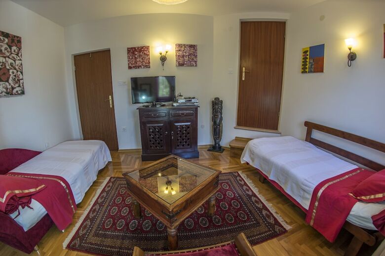 Apartamentos Villa Mavero