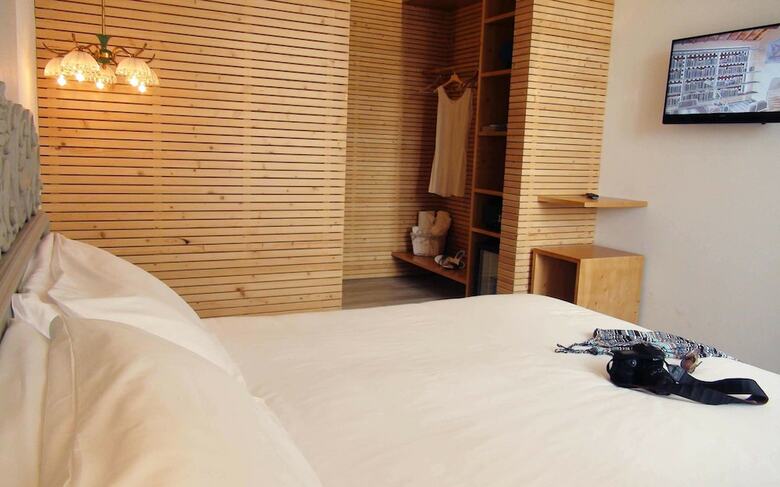 Bed & Breakfast Room 55