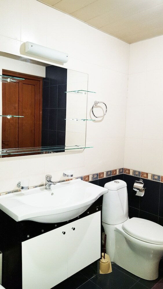 Hostal Friendship Hostel & Tours 2