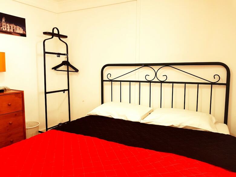 Hostal Stars Rooms Mouraria - Hostel