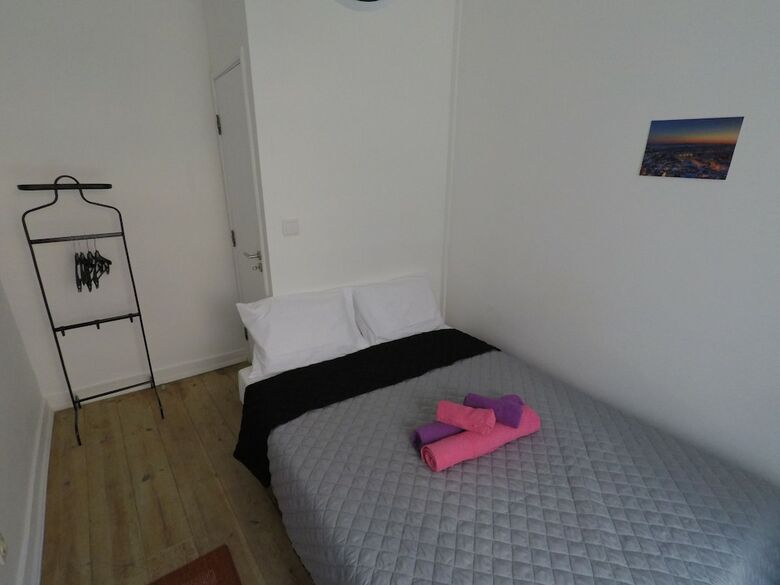 Hostal Stars Rooms Mouraria - Hostel
