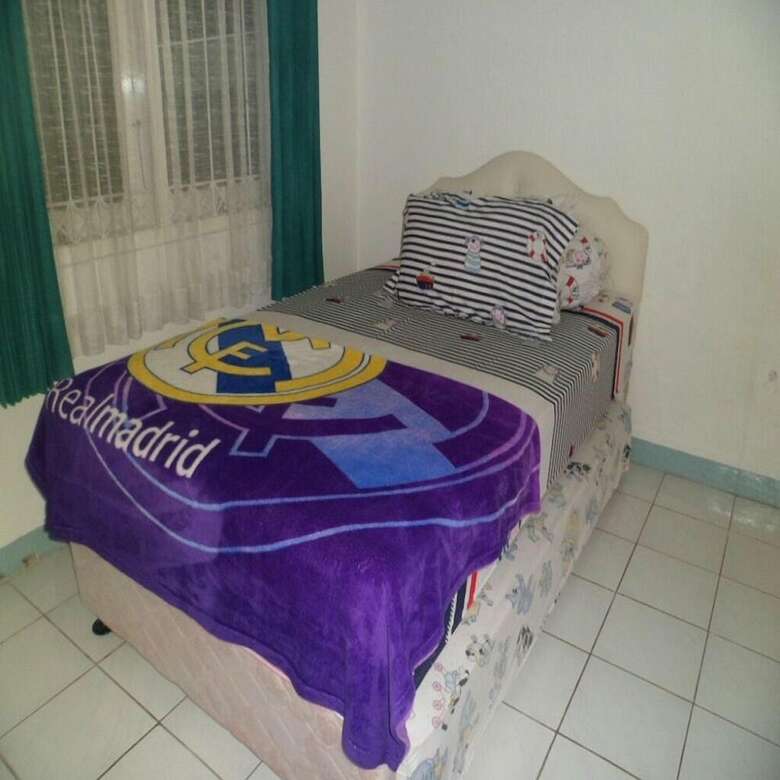 Villa Kota Bunga Matahari