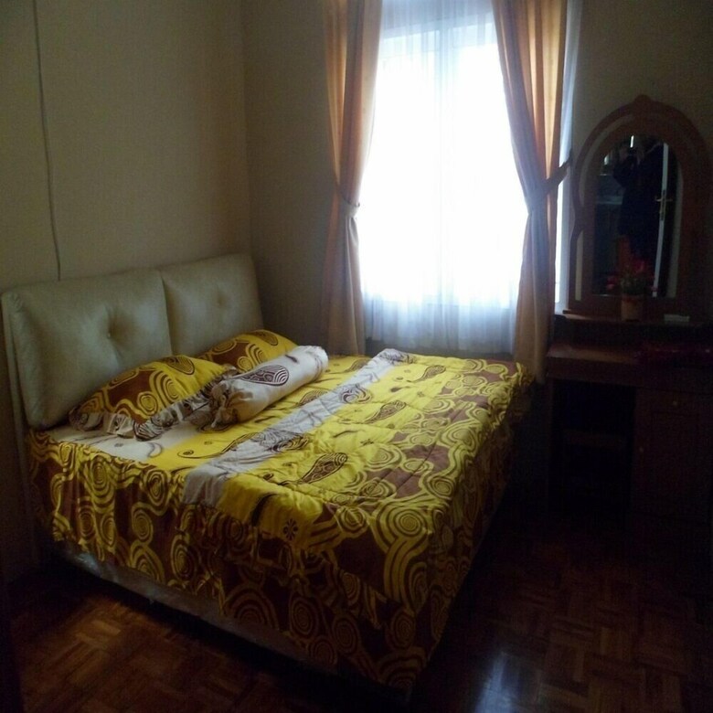 Villa Kota Bunga Camelia