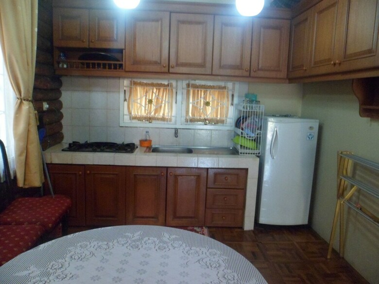 Villa Kota Bunga Camelia