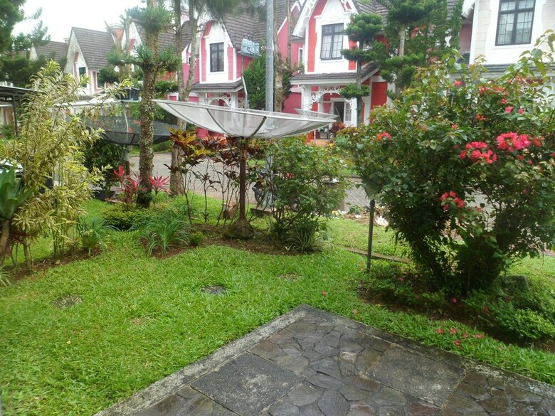 Villa Kota Bunga Mawar