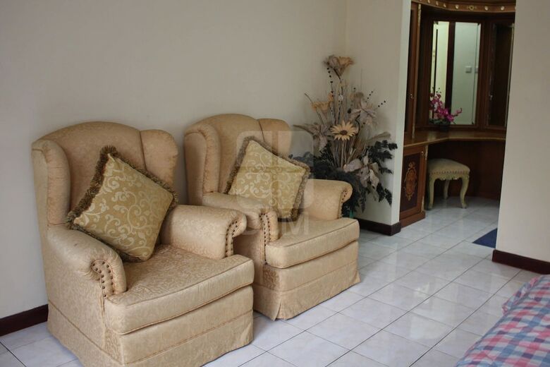 Villa Kota Bunga Allamanda