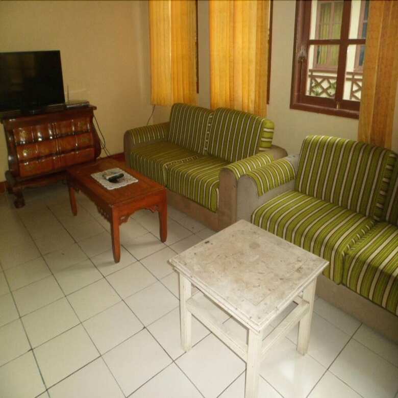 Villa Kota Bunga Allamanda