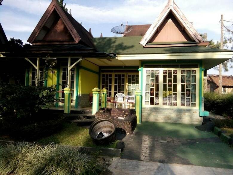 Villa Kota Bunga Allamanda