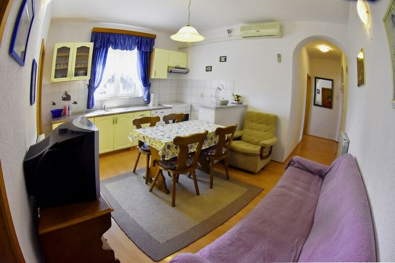 Olive Apartments