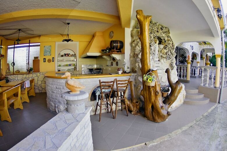 Olive Apartments
