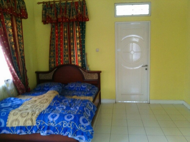 Villa Kota Bunga Aster