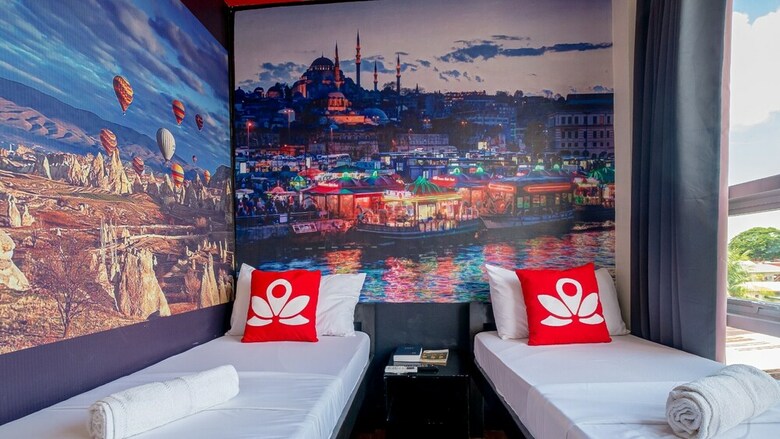 Hotel Zen Rooms Universal Suite Bed And Breakfast