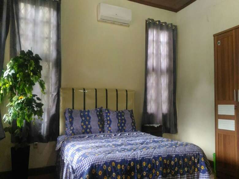 Villa Kota Bunga Anyelir