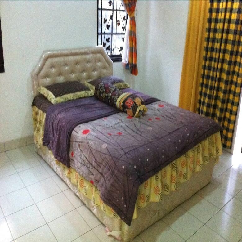 Villa Kota Bunga Dahlia