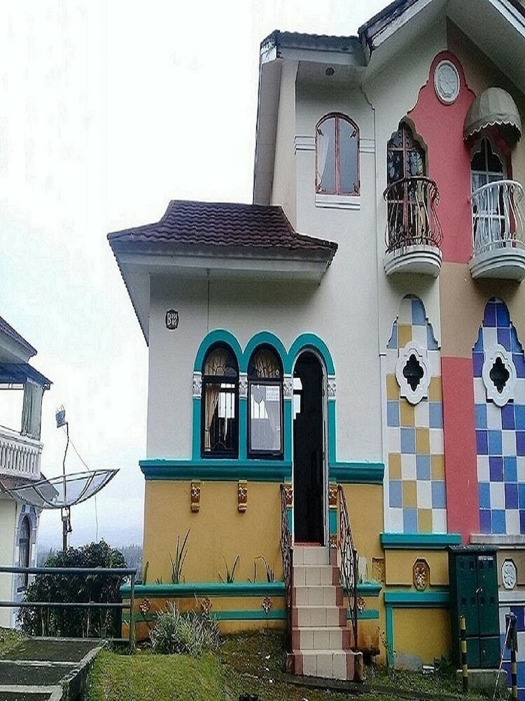 Villa Kota Bunga Seruni