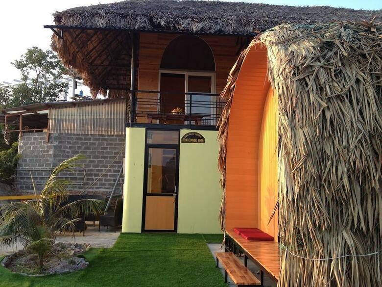 Hostal Le Pont Bungalow Hostel