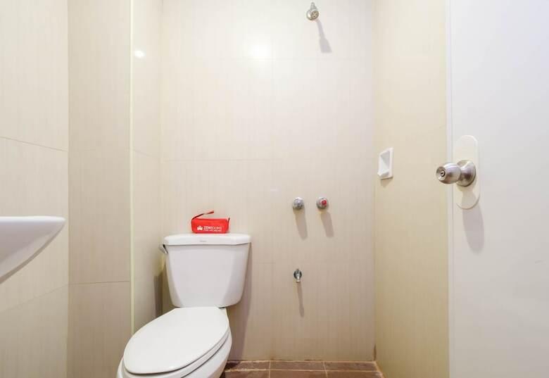 Hotel Zen Rooms Basic White Knights Dumaguete