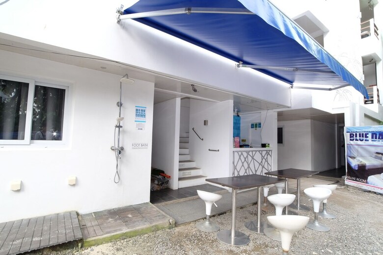 Hotel Zen Rooms Blue Dawn Station 3