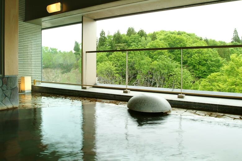 Hotel New Greenpia Tsunan