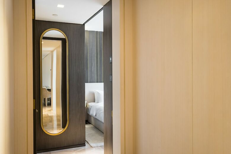 Maison Privee - Five Residence