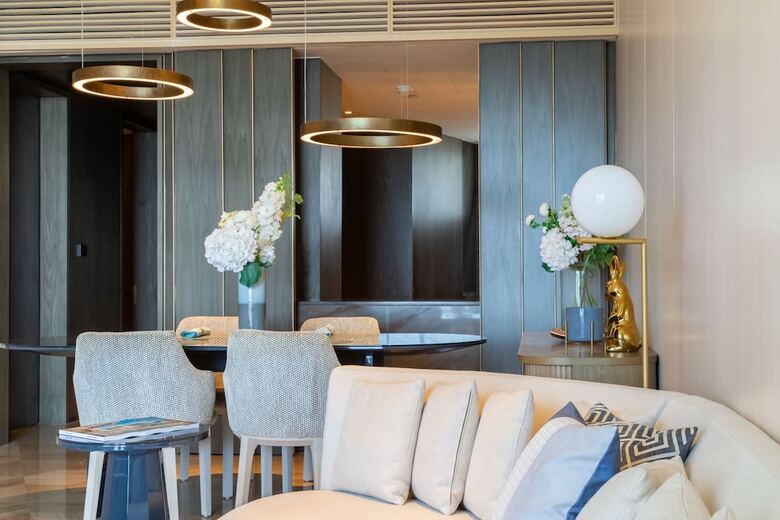 Maison Privee - Five Residence