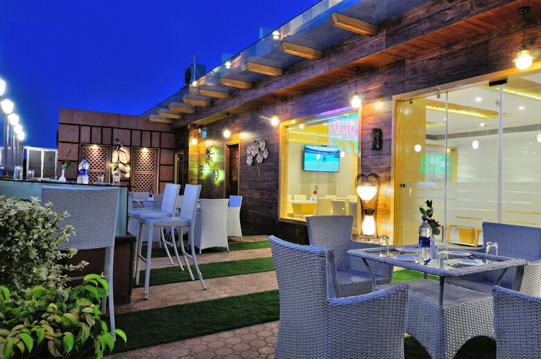 Hotel The Gold Regency