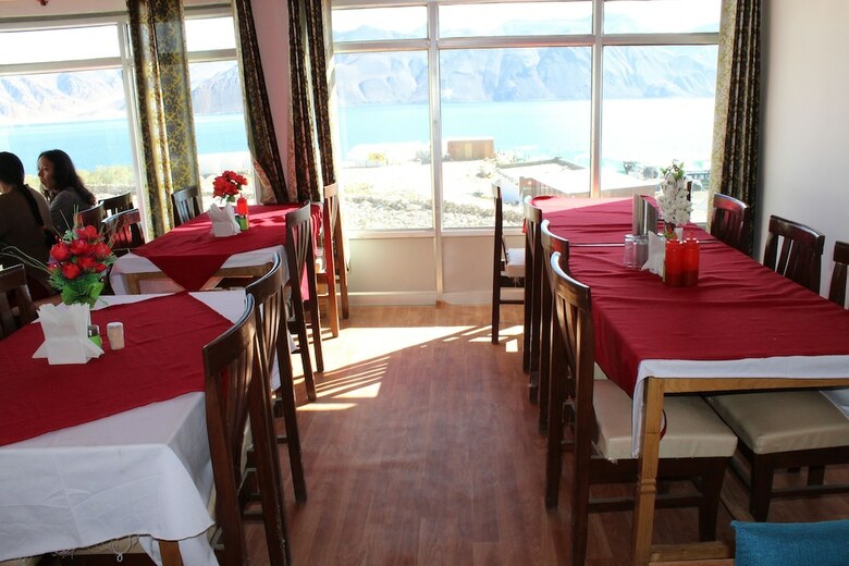 Hotel Pangong Paradise