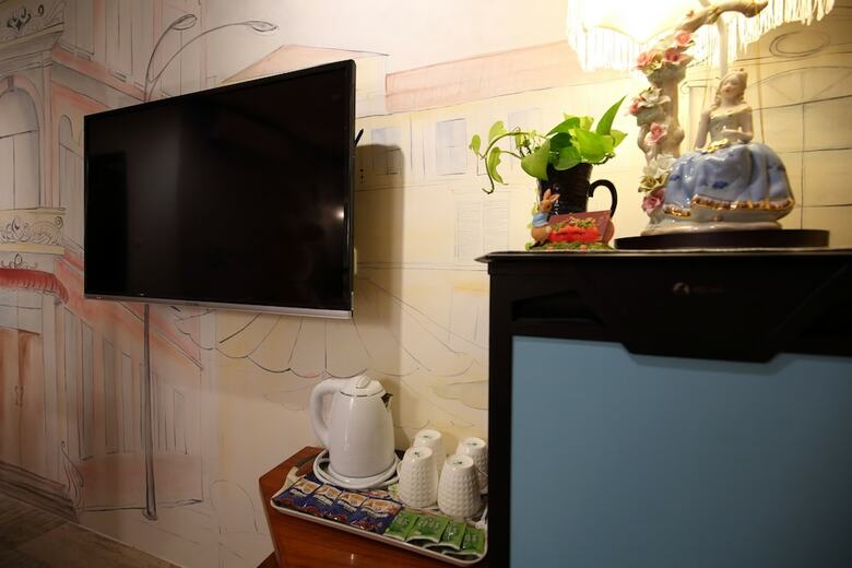 The Wonderland B&B