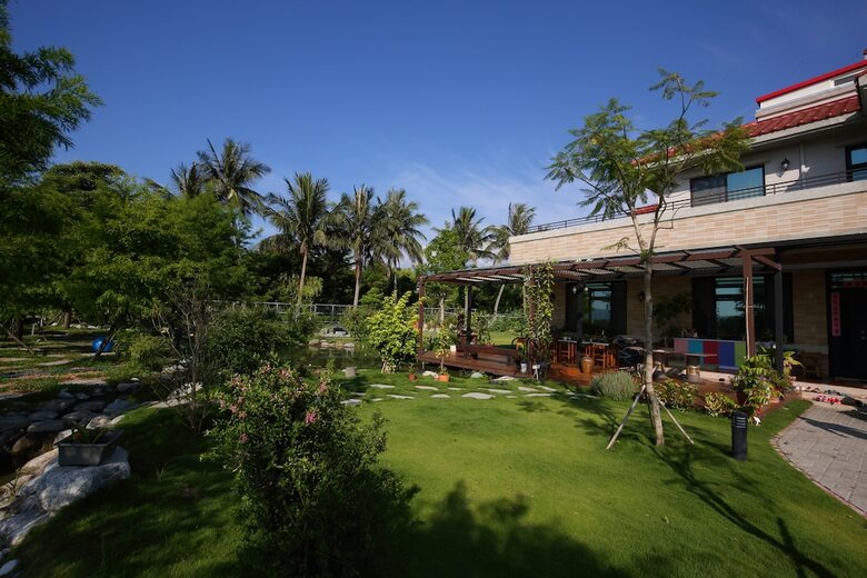 The Wonderland B&B