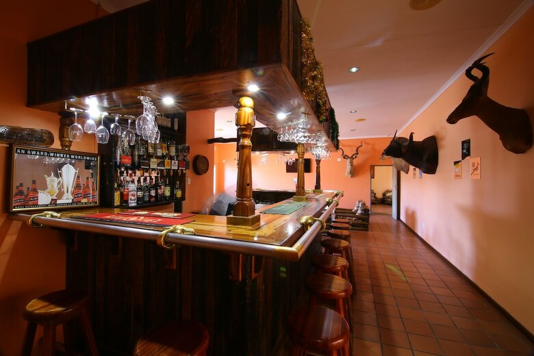 Kalahari Arms Hotel