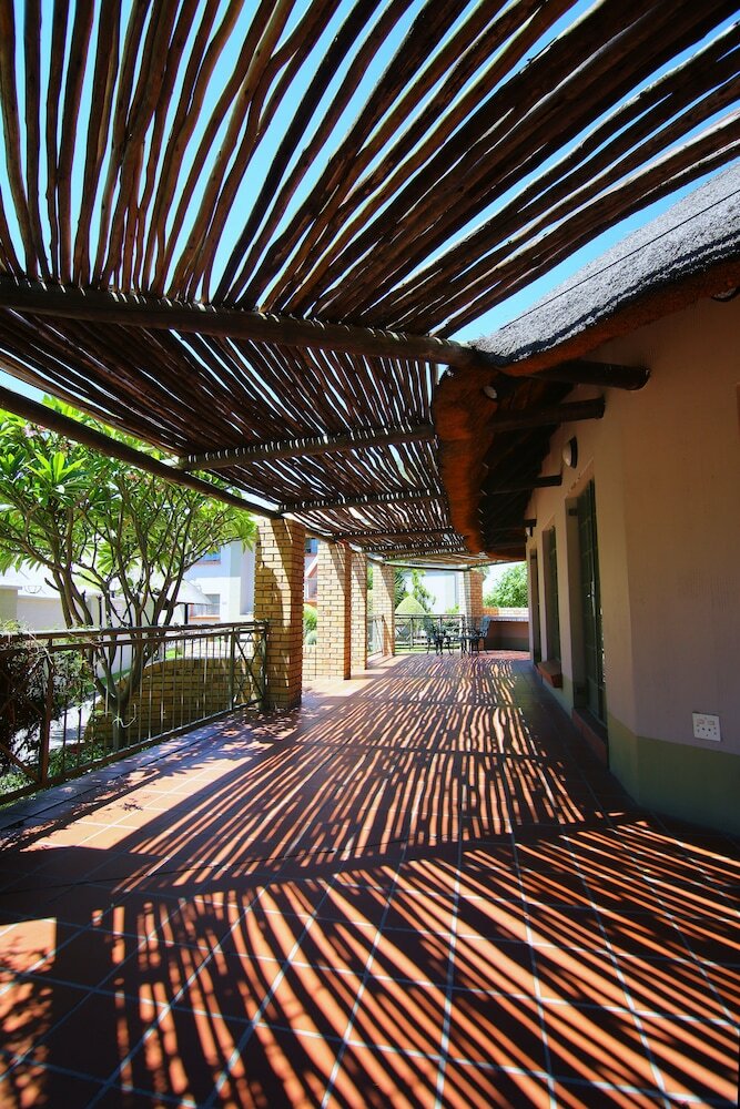 Kalahari Arms Hotel