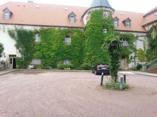Hotel Stadtschlo� Hecklingen***s