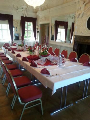Hotel Stadtschlo� Hecklingen***s