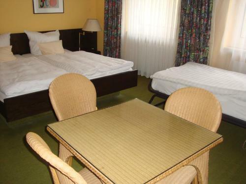 Hotel March� H�nxe Ost