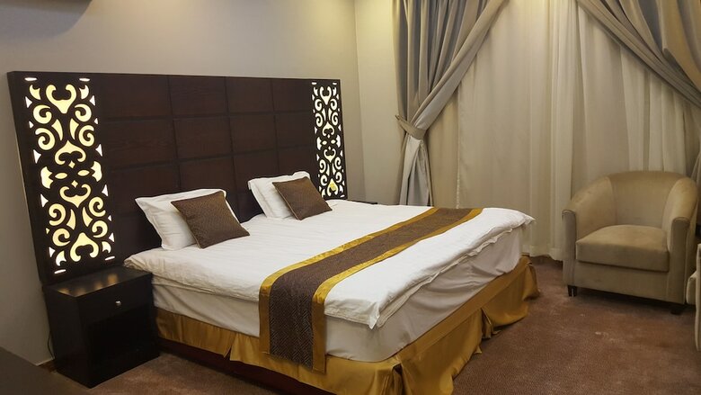 City Center Plaza Aparthotel
