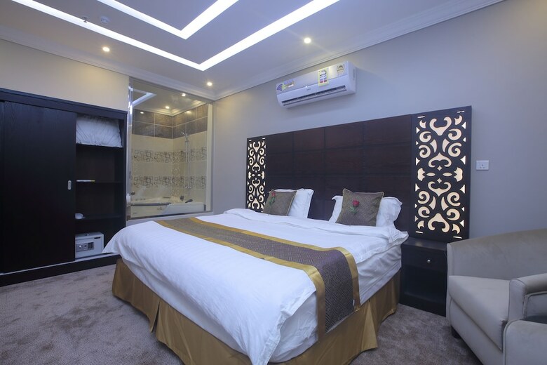 City Center Plaza Aparthotel