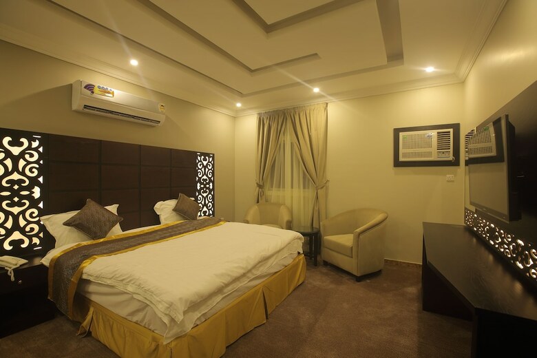 City Center Plaza Aparthotel