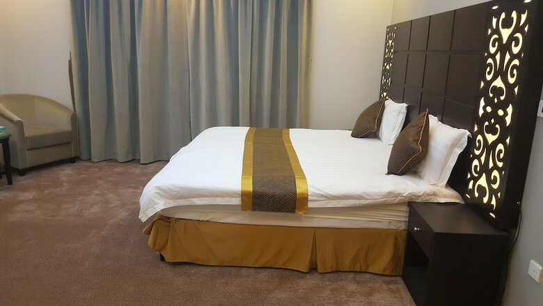 City Center Plaza Aparthotel