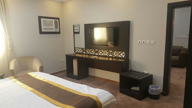 City Center Plaza Aparthotel
